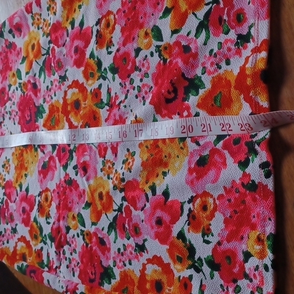 BRIGHT floral pencil style skirt by One sweet love. Size large. - Picture 5 of 6